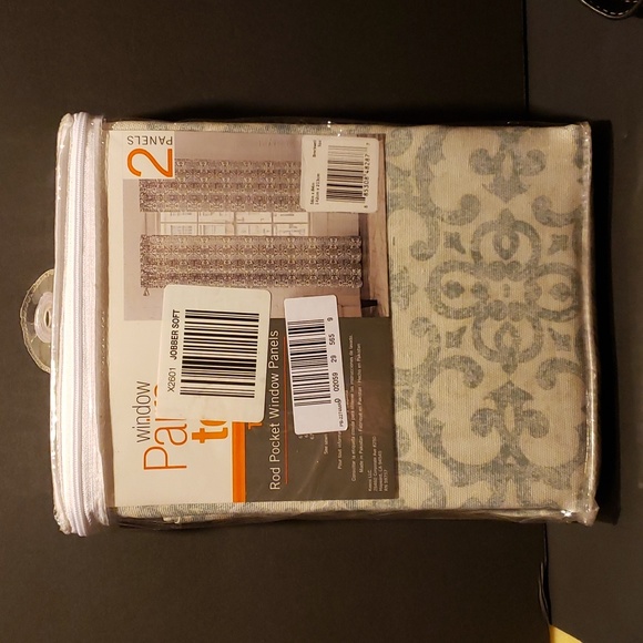 Rod Pocket Panels Set of Two 56x84 - New - Picture 5 of 7